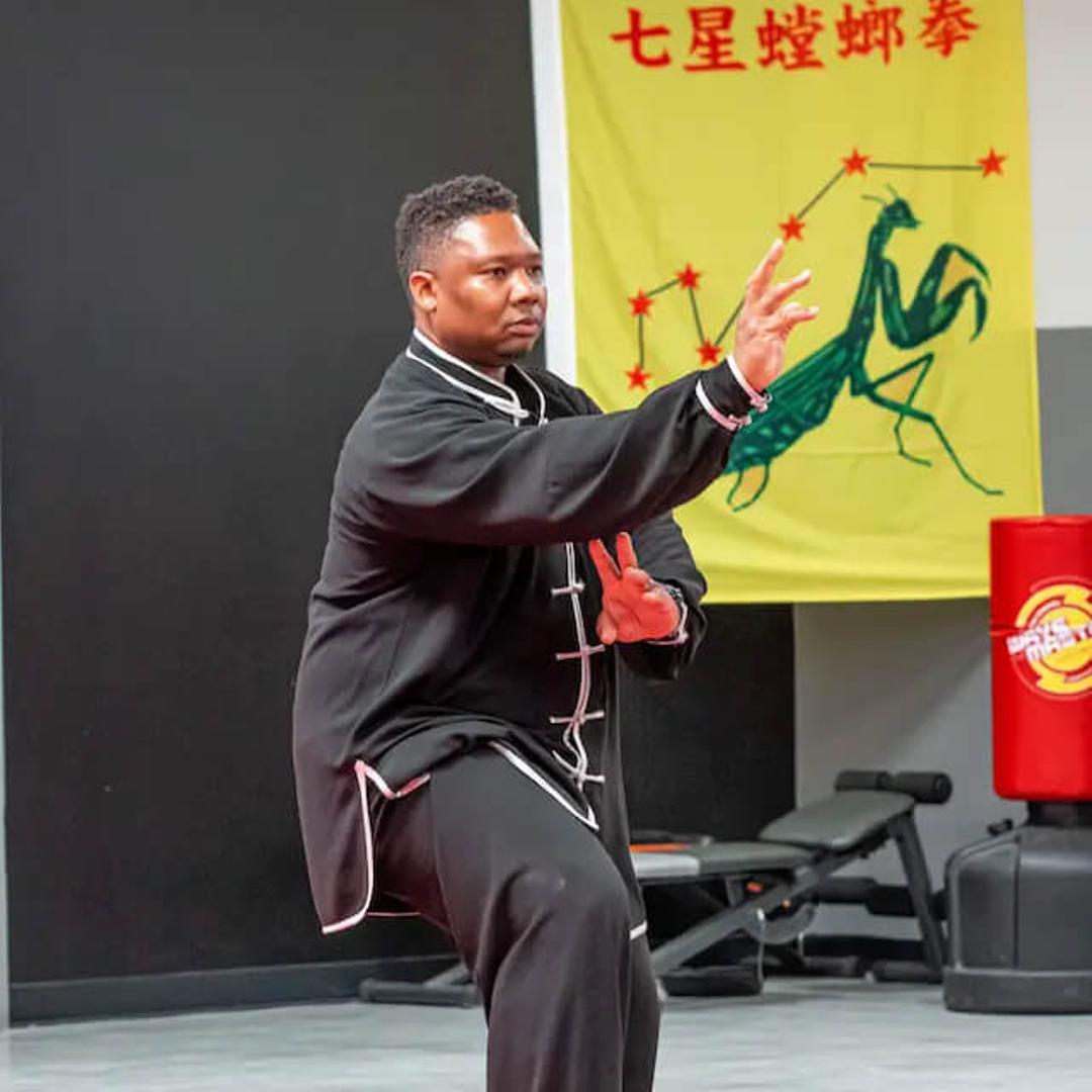 Explore the benefits of Qi Gong martial arts - Action Photo 1