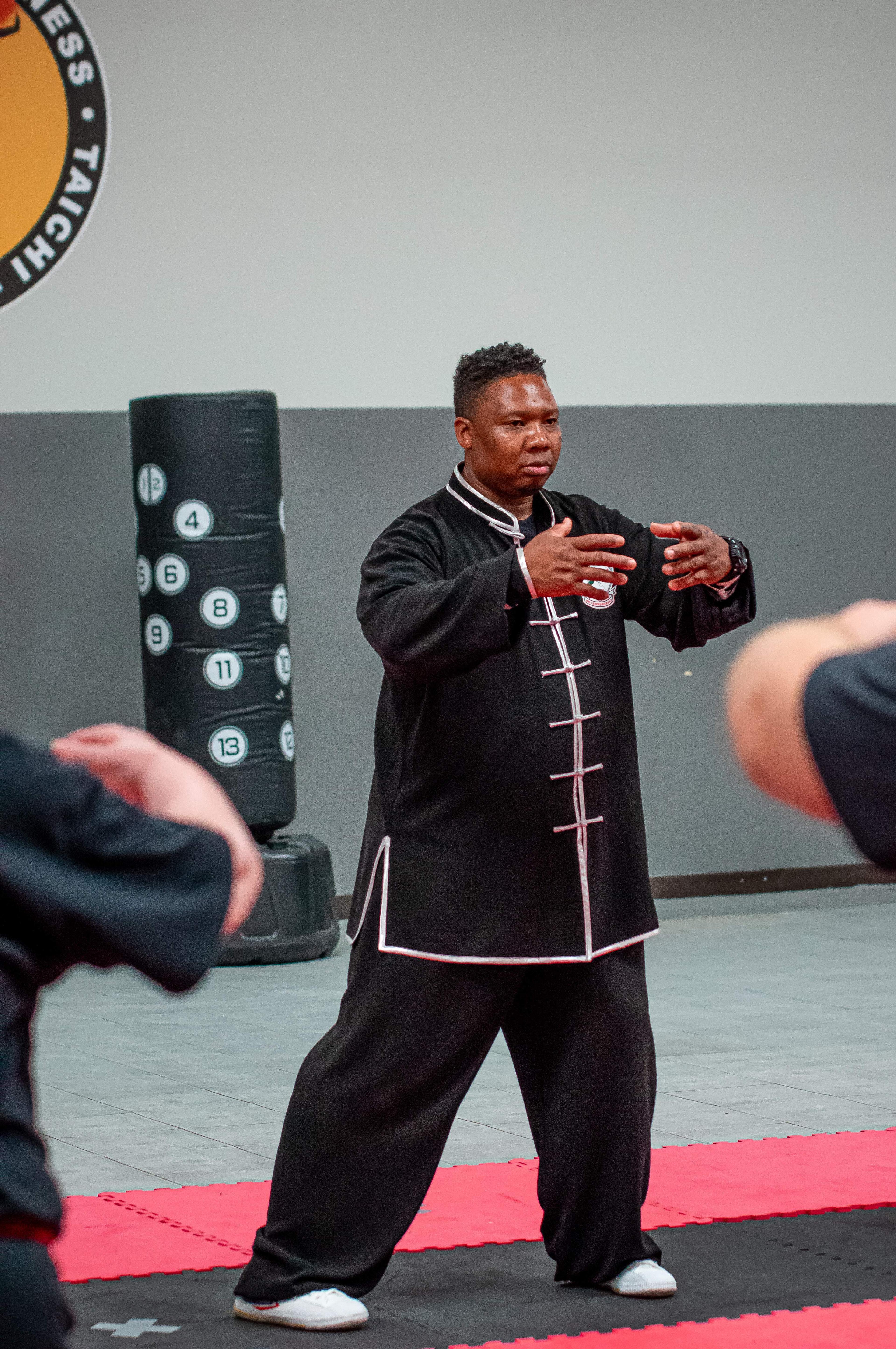 Explore the benefits of Tai Chi martial arts - Action Photo 5